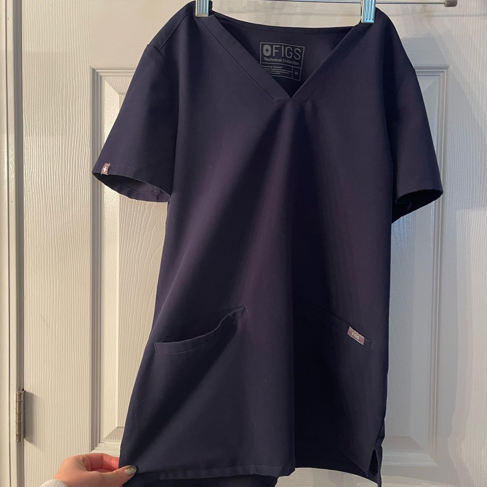 Figs jogger set in navy. Never worn with patients. Xs top, xxs bottom.